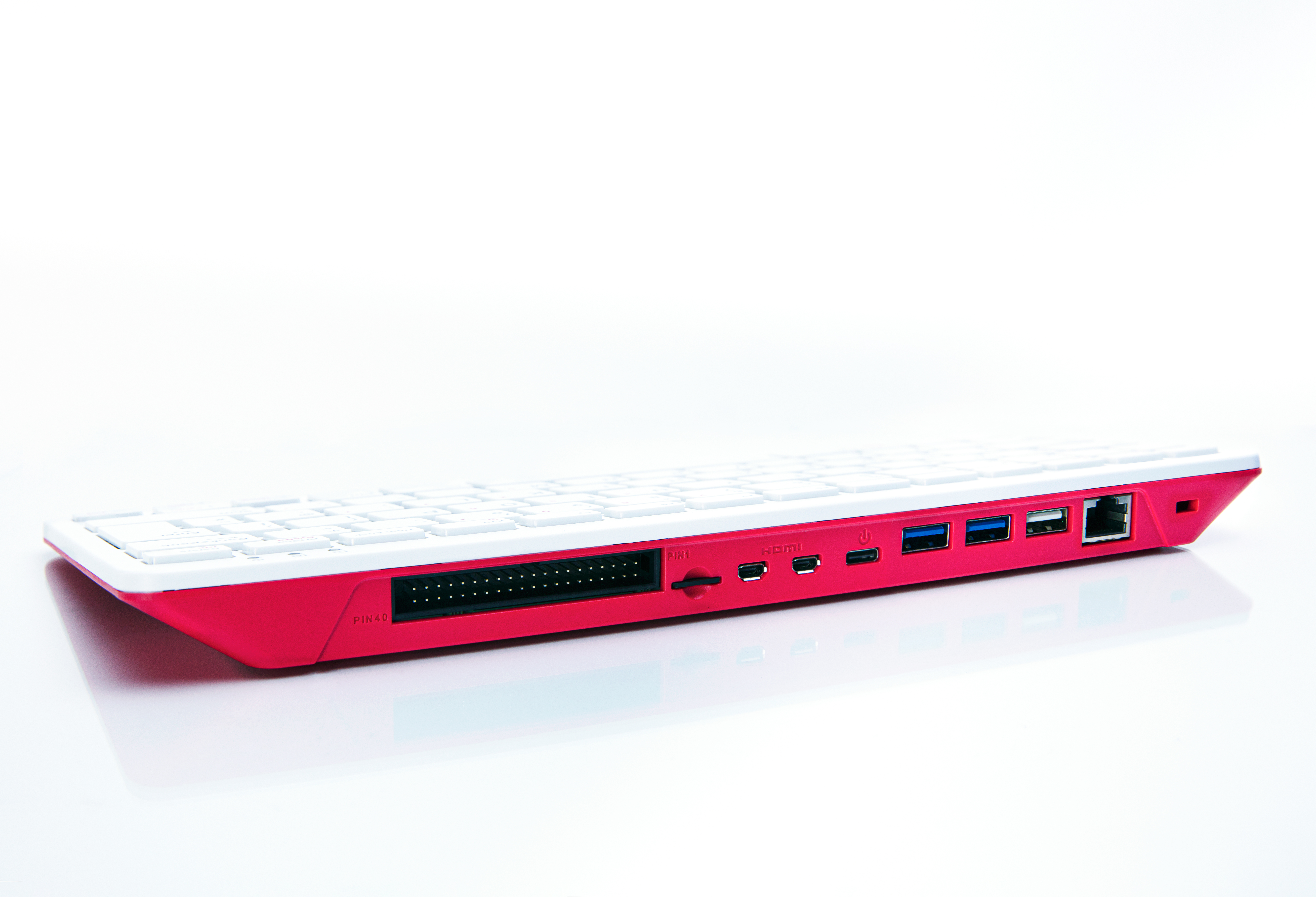 Raspberry Pi 400 Desktop Keyboard PC